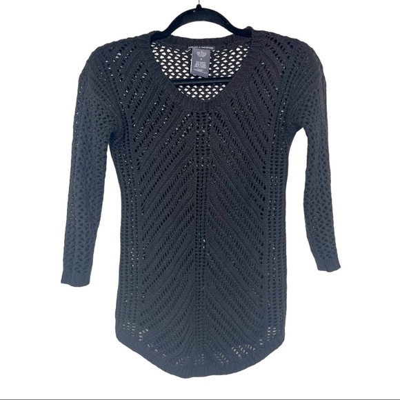 CHELSEA & THEODORE Black Open Knit Sweater S - Picture 1 of 6